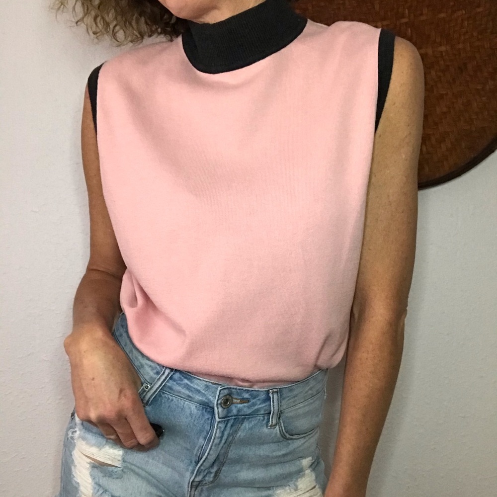 🌸VTG dusty powder pink mock turtleneck top